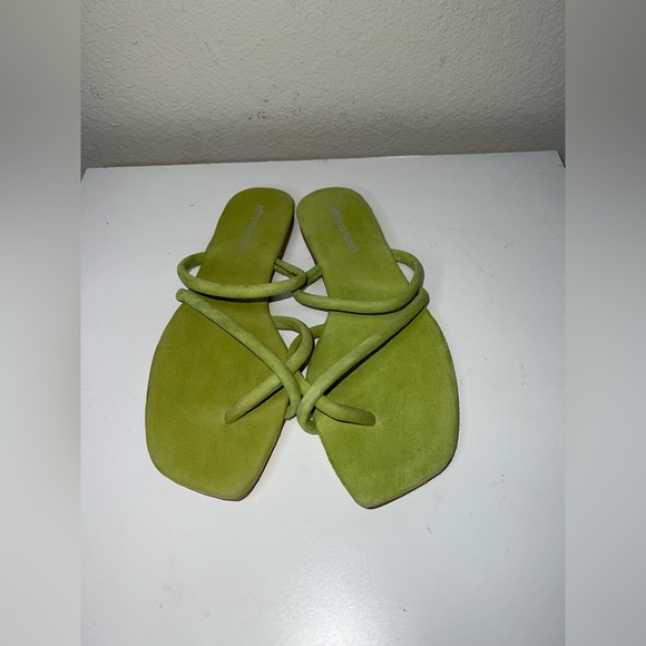 Jeffrey Campbell Rania Green Suede Slip On Strappy Flat Sandal Shoes Sz 7/38 - Picture 1 of 5